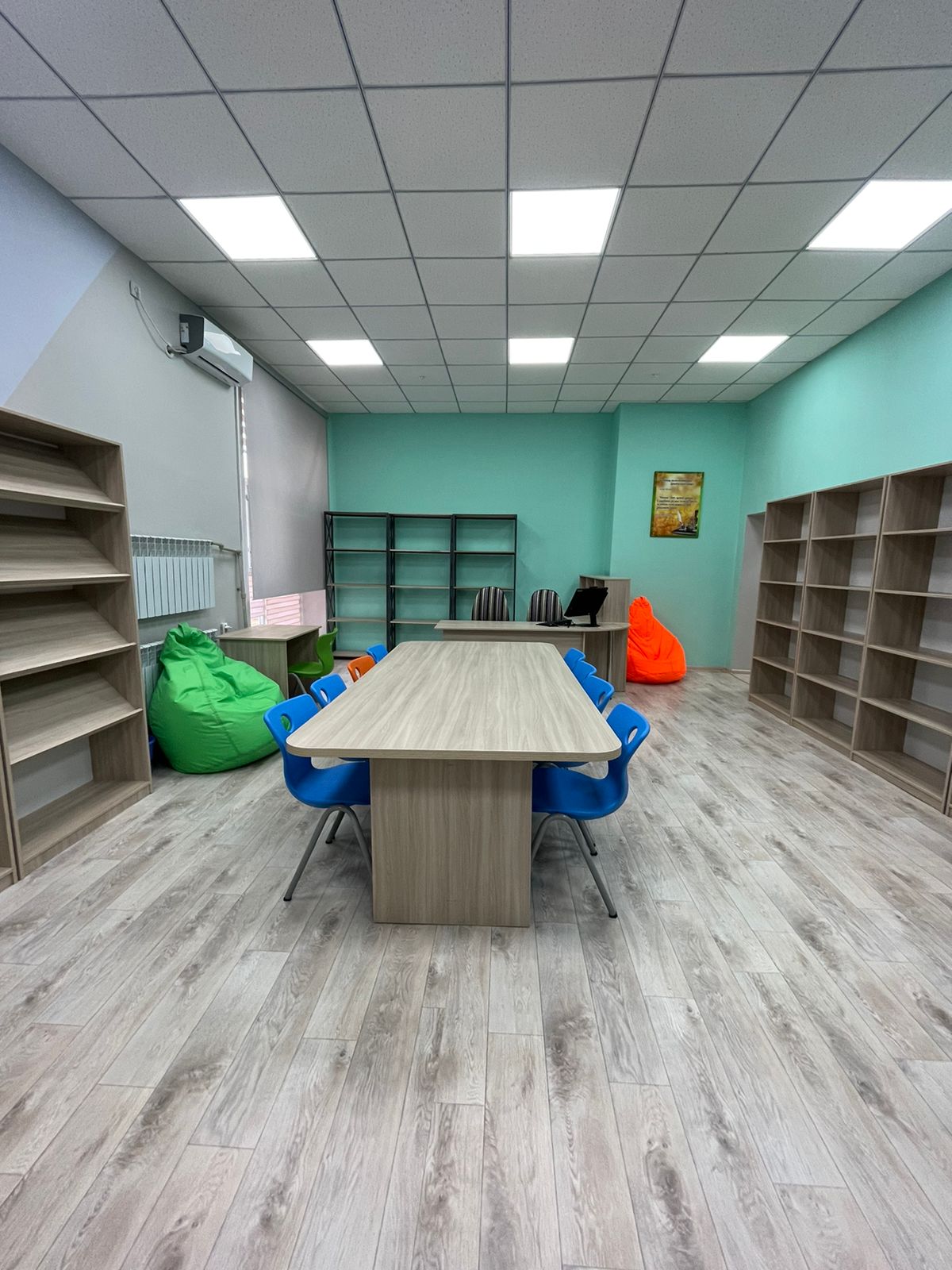 Как выглядит современные библиотеки в школах?